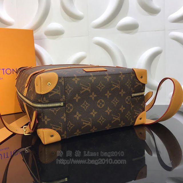 LV雙肩包 M44752 路易威登SoftTrunk小號雙肩包 縫綴鉚釘邊角 LV男背包 LV手提袋  ydh3109